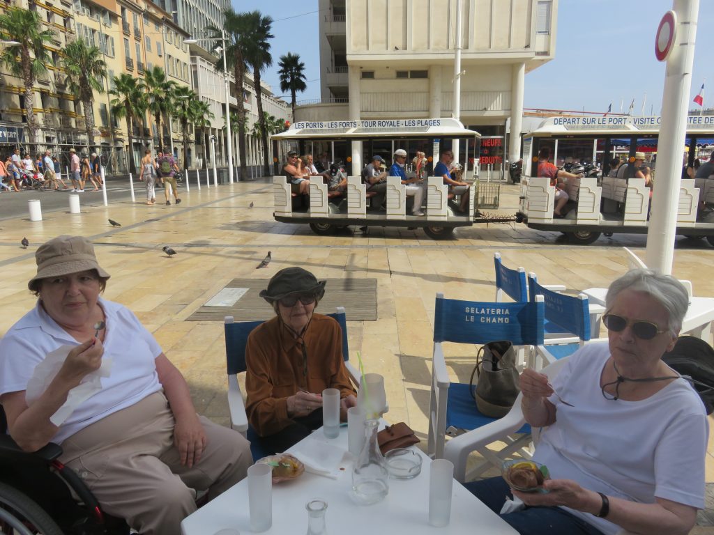 Visite de l'exposition Toulon Forever 2017 Notre Dame de la Paix